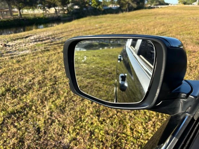2025 Honda Pilot 4th Gen - Image 20 of 21