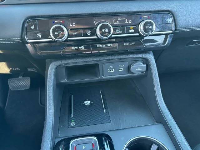 2025 Honda Pilot 4th Gen - Image 16 of 21