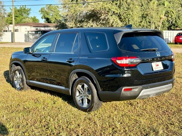 2025 Honda Pilot 4th Gen - Image 6 of 21