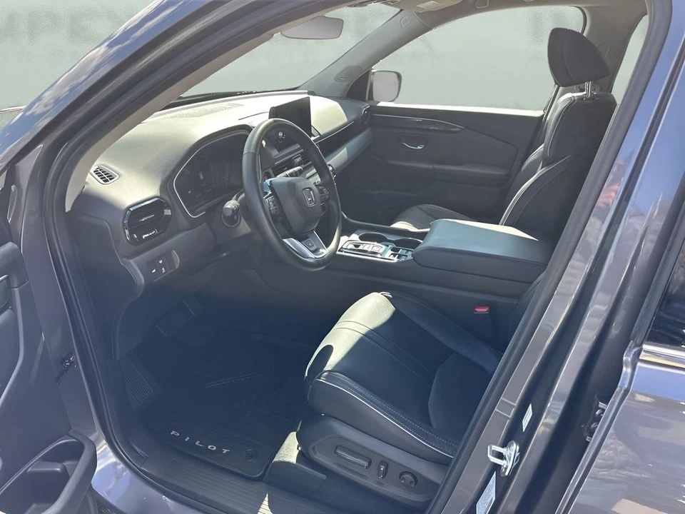 2025 Honda Pilot 4th Gen - Image 9 of 21
