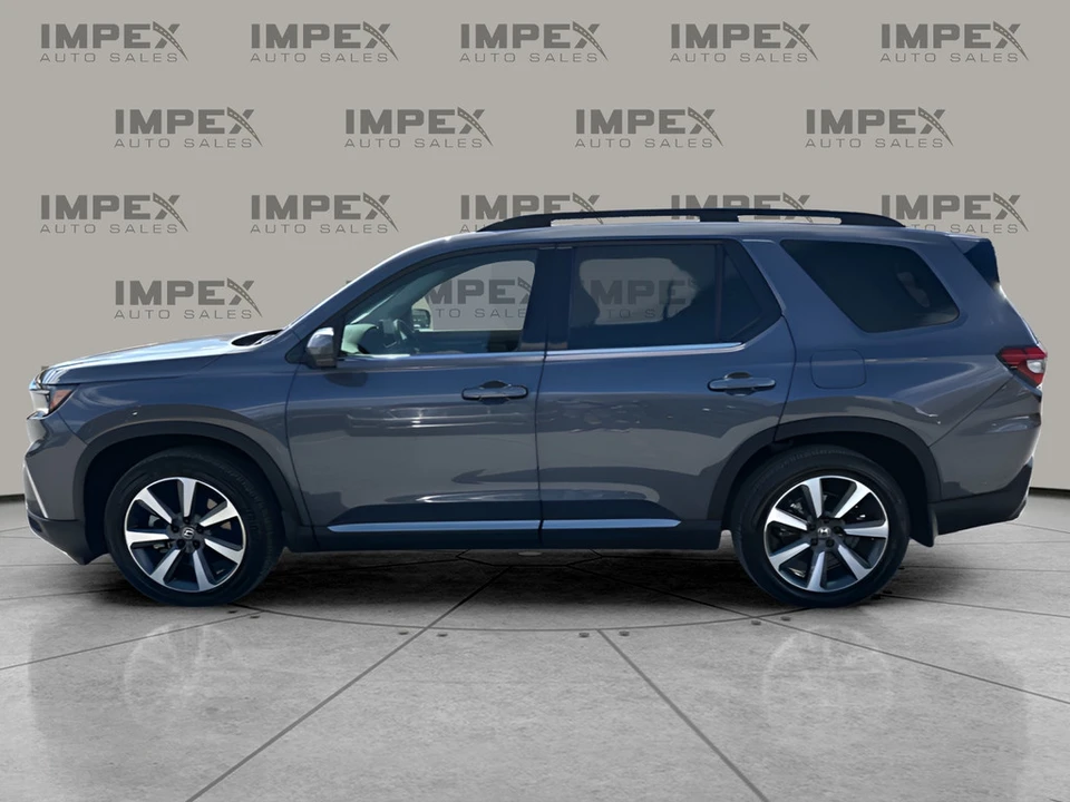2025 Honda Pilot 4th Gen - Image 2 of 21