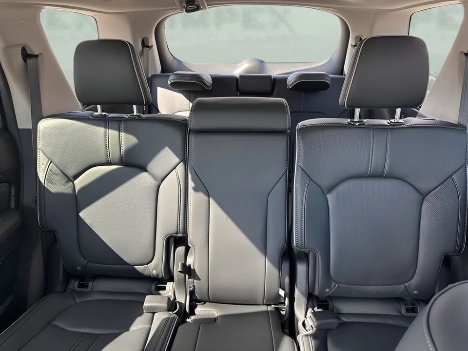 2025 Honda Pilot 4th Gen - Image 12 of 21
