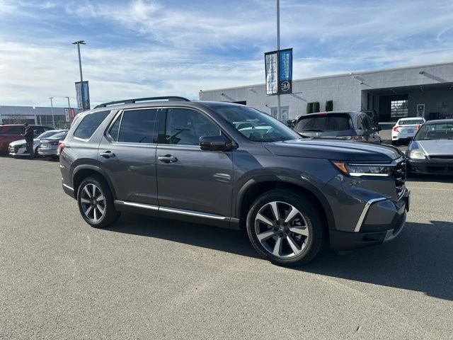 2025 Honda Pilot 4th Gen - Image 2 of 5