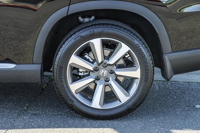 2025 Honda Pilot 4th Gen - Image 10 of 12