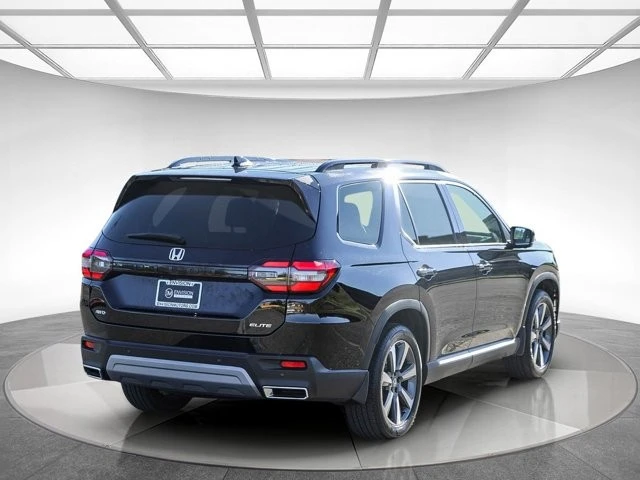 2025 Honda Pilot 4th Gen - Image 4 of 12