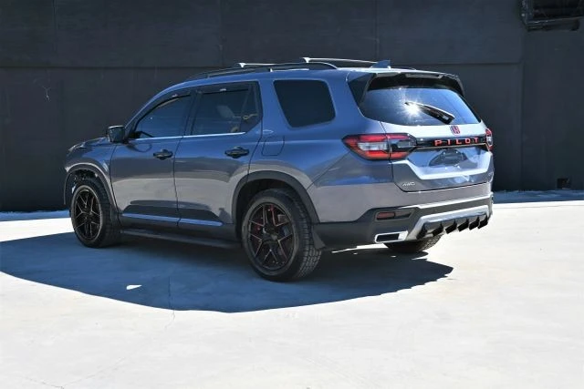 2025 Honda Pilot 4th Gen - Image 3 of 21