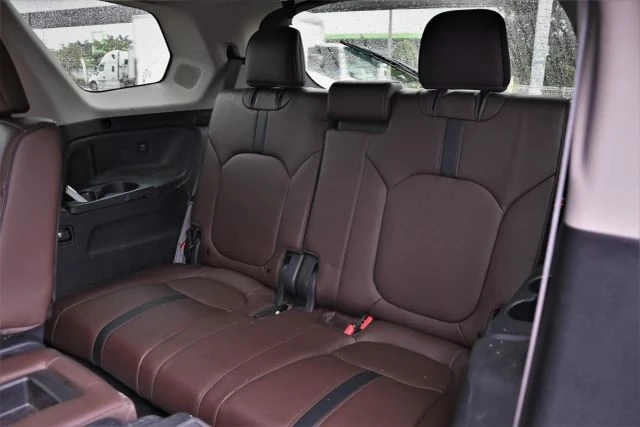 2025 Honda Pilot 4th Gen - Image 18 of 20