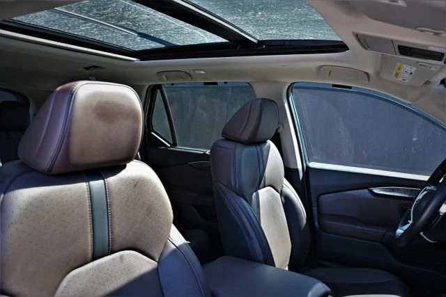 2025 Honda Pilot 4th Gen - Image 12 of 21