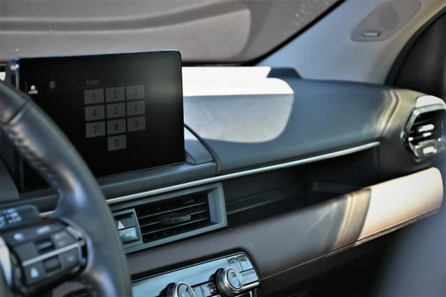 2025 Honda Pilot 4th Gen - Image 10 of 21