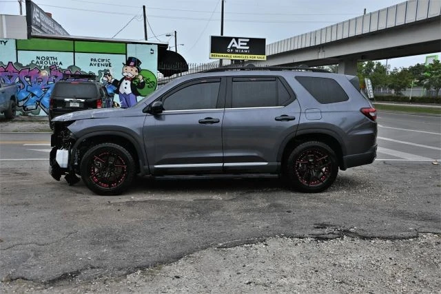 2025 Honda Pilot 4th Gen - Image 7 of 20