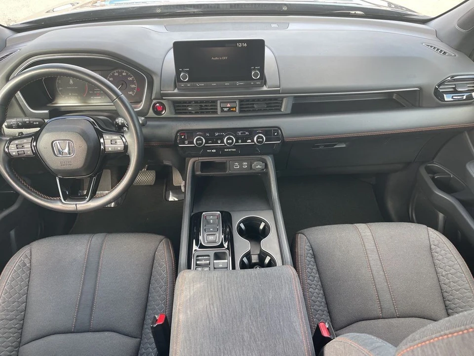 2025 Honda Pilot 4th Gen - Image 15 of 21