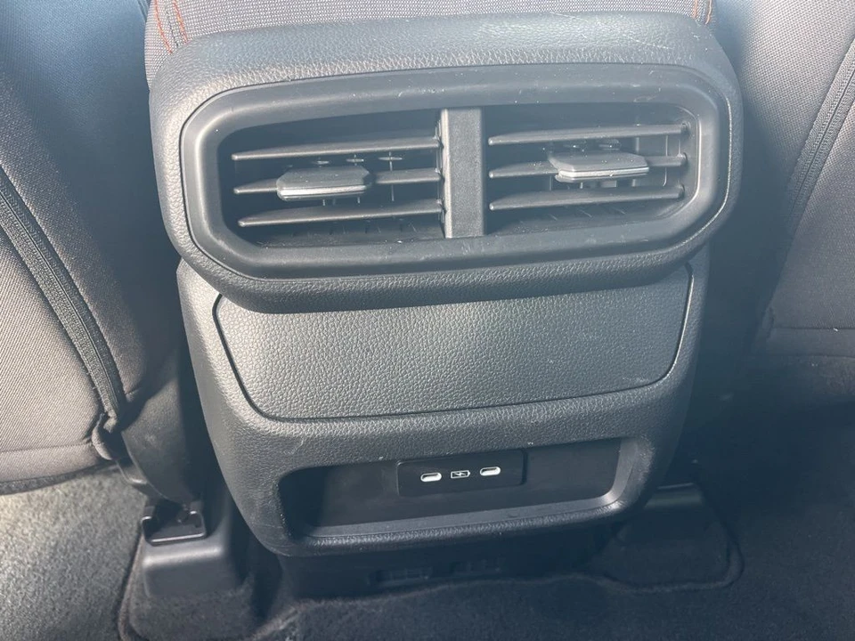 2025 Honda Pilot 4th Gen - Image 13 of 21