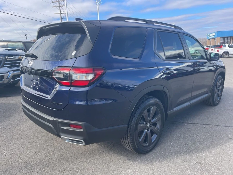 2025 Honda Pilot 4th Gen - Image 5 of 12