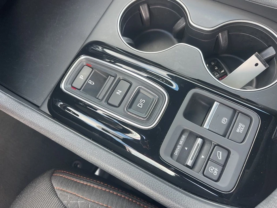 2025 Honda Pilot 4th Gen - Image 19 of 21