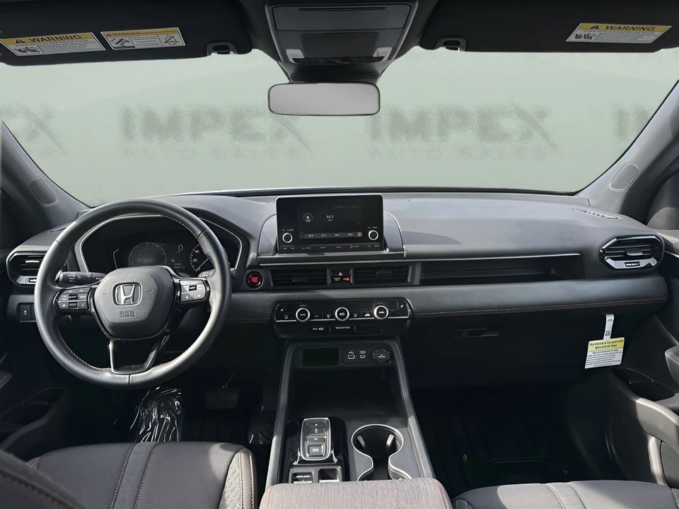 2025 Honda Pilot 4th Gen - Image 13 of 21
