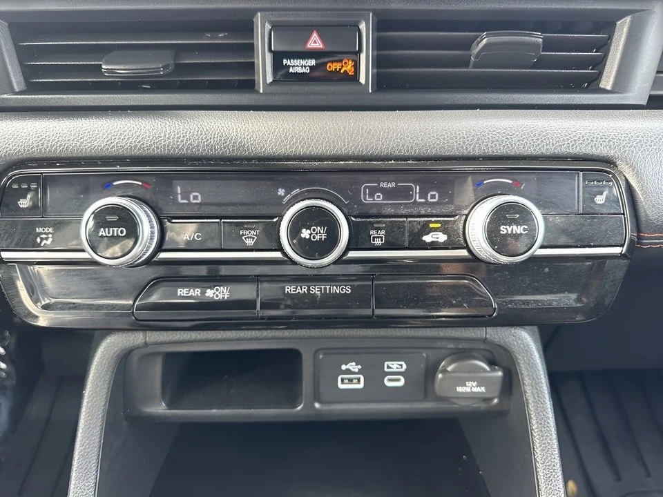 2025 Honda Pilot 4th Gen - Image 19 of 21