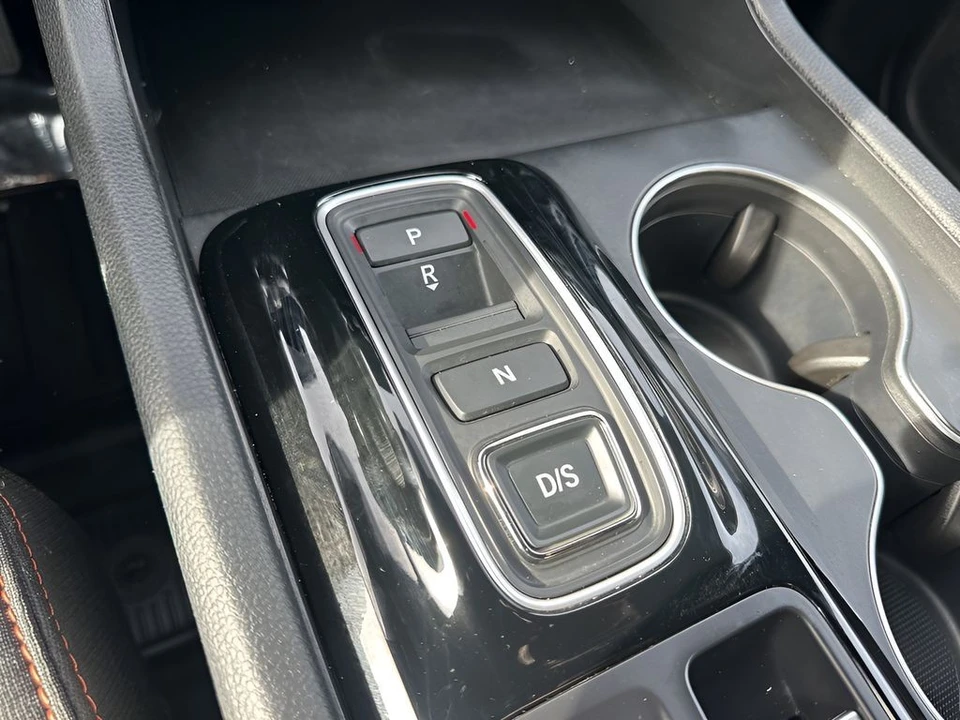 2025 Honda Pilot 4th Gen - Image 17 of 21