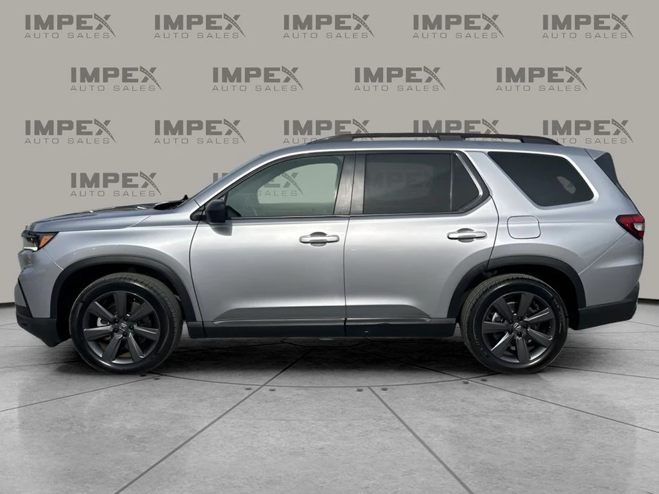 2025 Honda Pilot 4th Gen - Image 2 of 21