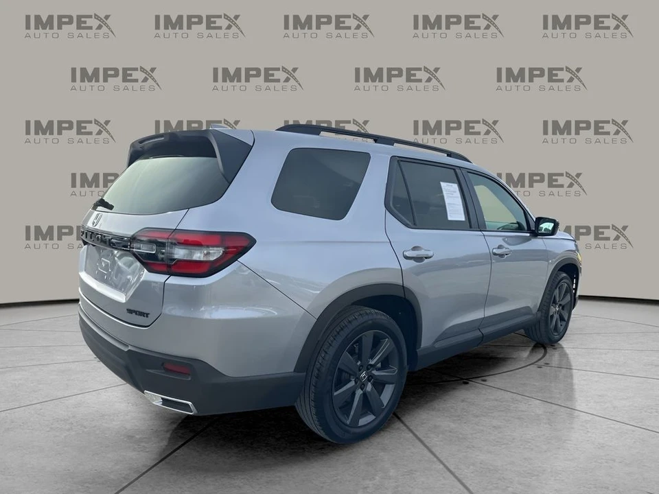 2025 Honda Pilot 4th Gen - Image 5 of 21