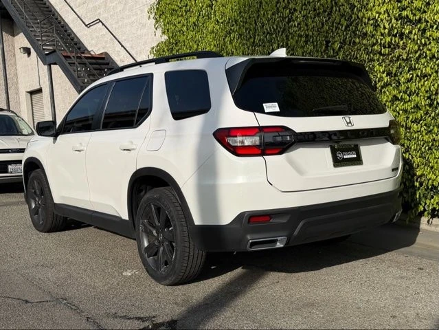 2025 Honda Pilot 4th Gen - Image 5 of 12