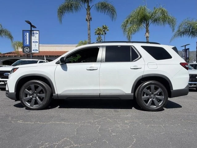 2025 Honda Pilot 4th Gen - Image 6 of 21