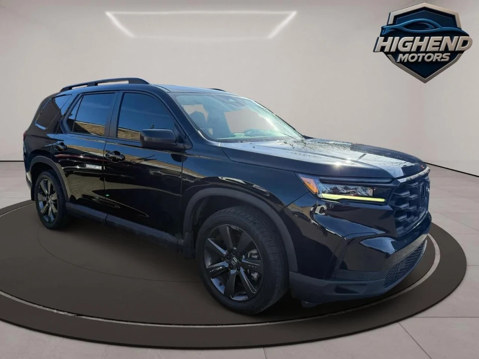 2025 Honda Pilot 4th Gen - Image 9 of 21