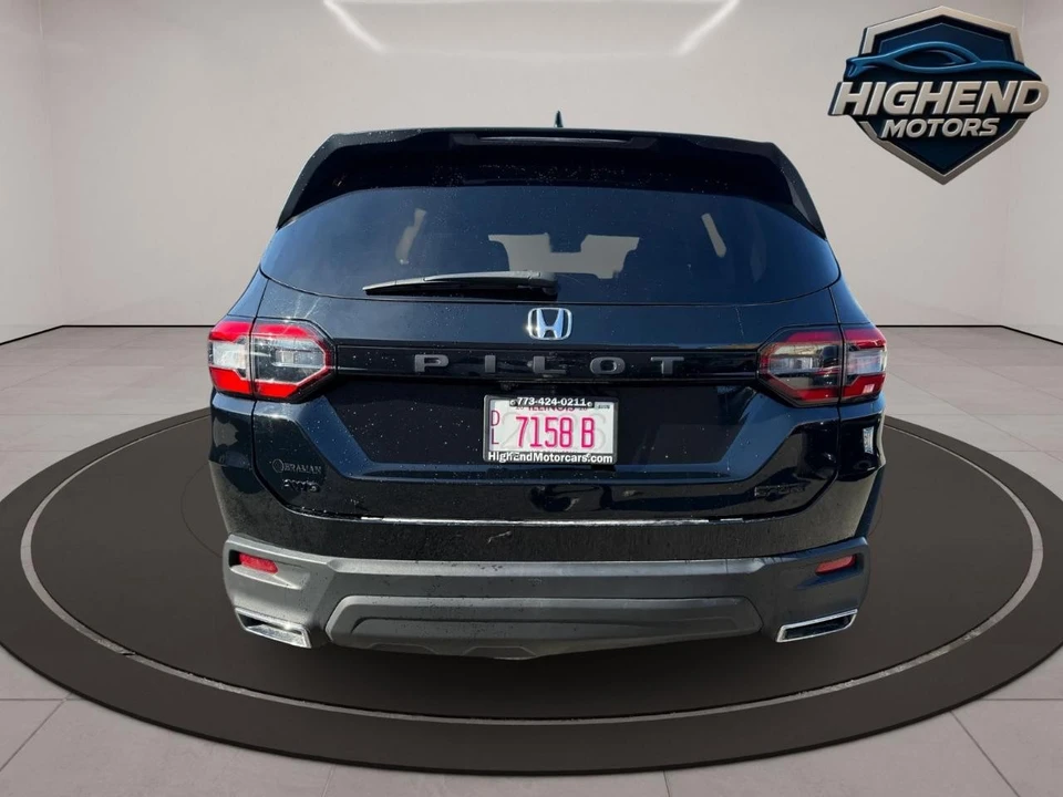 2025 Honda Pilot 4th Gen - Image 7 of 21