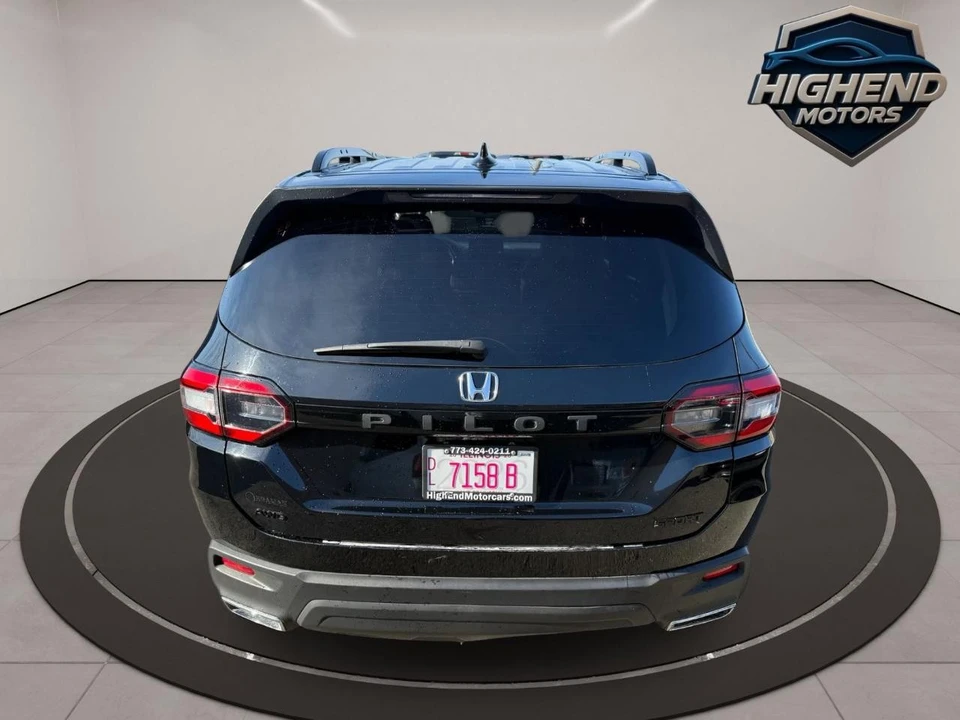 2025 Honda Pilot 4th Gen - Image 6 of 21