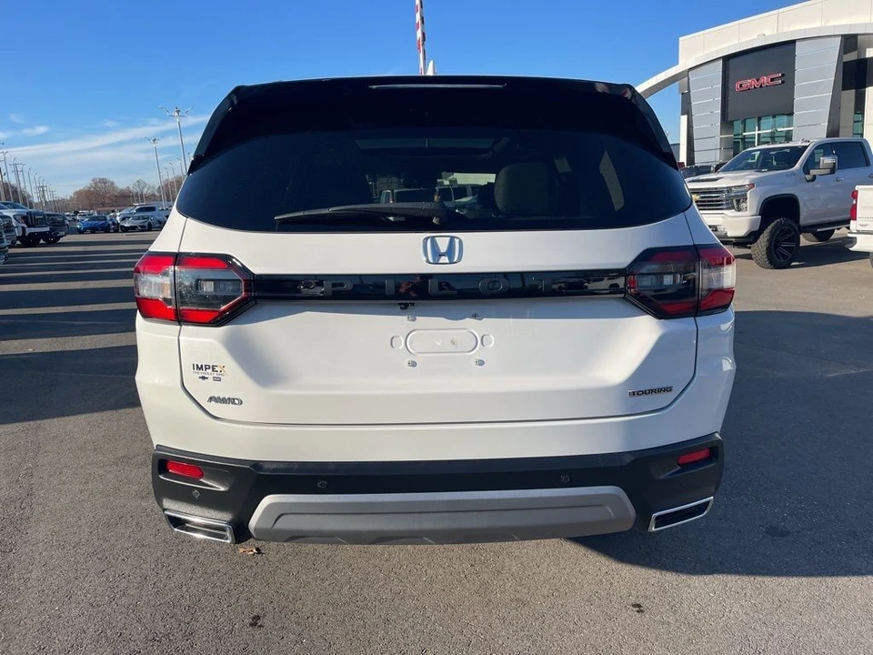 2025 Honda Pilot 4th Gen - Image 4 of 21