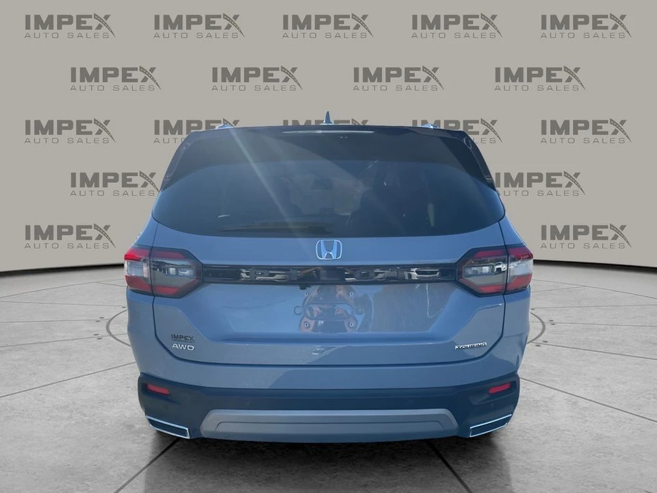 2025 Honda Pilot 4th Gen - Image 4 of 12