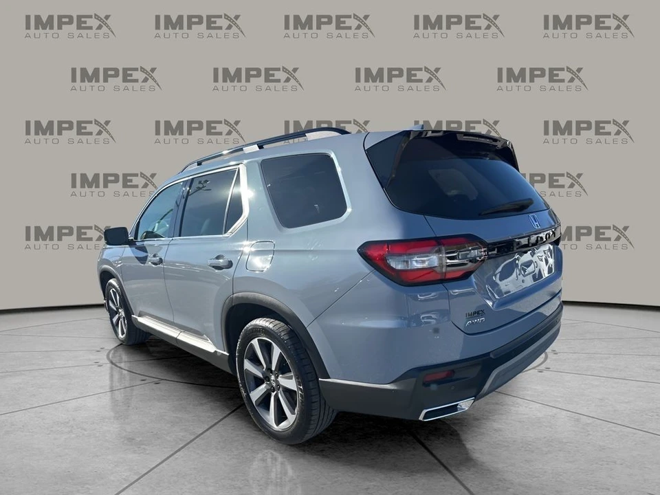 2025 Honda Pilot 4th Gen - Image 3 of 12