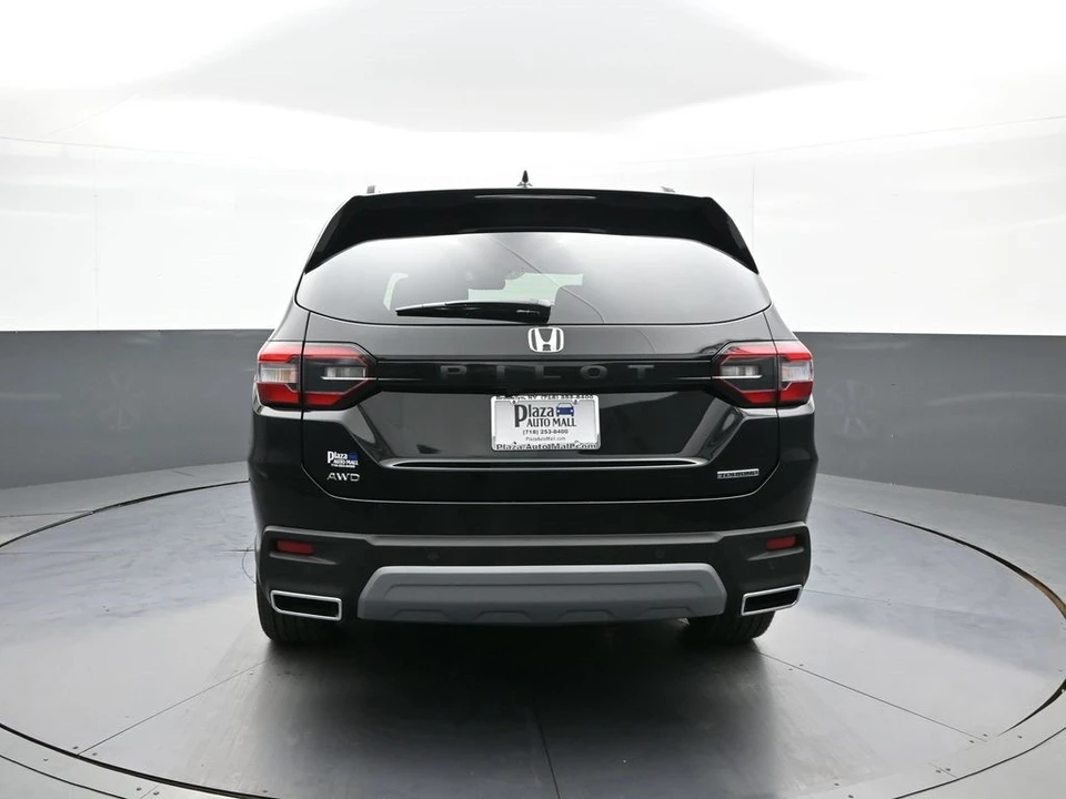 2025 Honda Pilot 4th Gen - Image 7 of 12