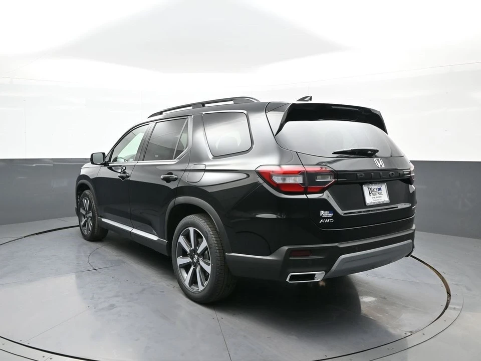 2025 Honda Pilot 4th Gen - Image 8 of 12