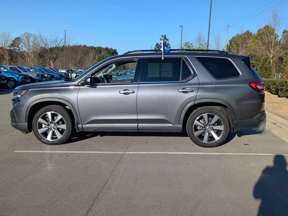 2025 Honda Pilot 4th Gen - Image 7 of 12