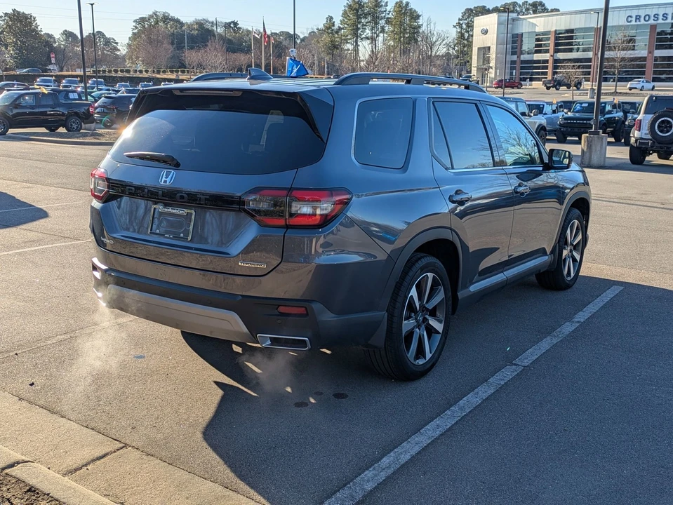 2025 Honda Pilot 4th Gen - Image 4 of 12