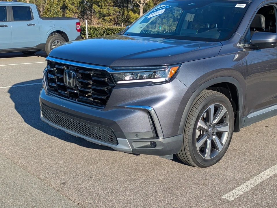 2025 Honda Pilot 4th Gen - Image 10 of 12