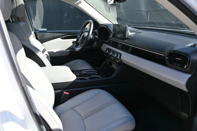 2025 Honda Pilot 4th Gen - Image 20 of 21