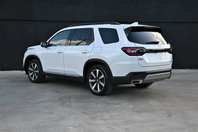 2025 Honda Pilot 4th Gen - Image 3 of 21