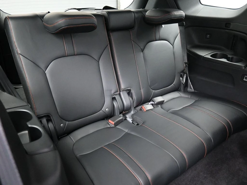 2025 Honda Pilot 4th Gen - Image 25 of 31