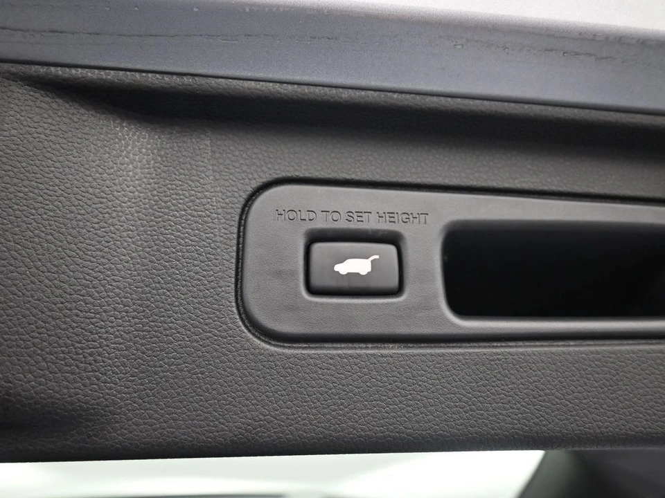 2025 Honda Pilot 4th Gen - Image 24 of 31