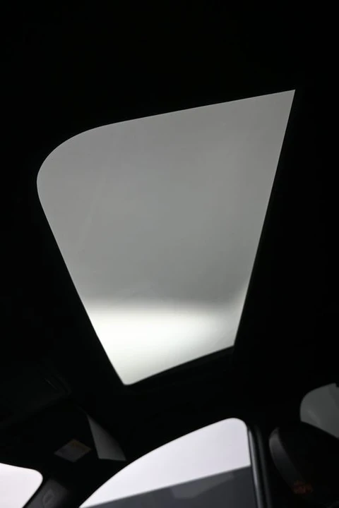 2025 Honda Pilot 4th Gen - Image 18 of 31