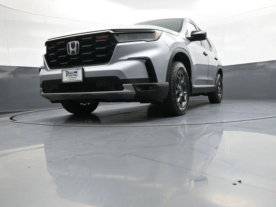 2025 Honda Pilot 4th Gen - Image 28 of 31