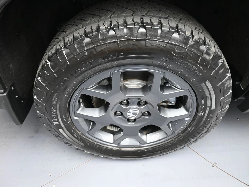 2025 Honda Pilot 4th Gen - Image 12 of 31