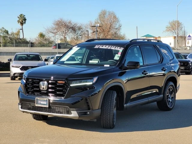 2025 Honda Pilot 4th Gen - Image 9 of 12