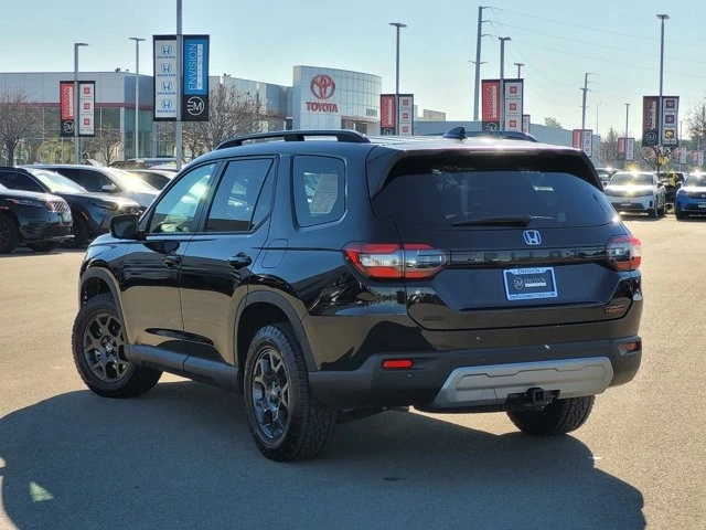2025 Honda Pilot 4th Gen - Image 7 of 12