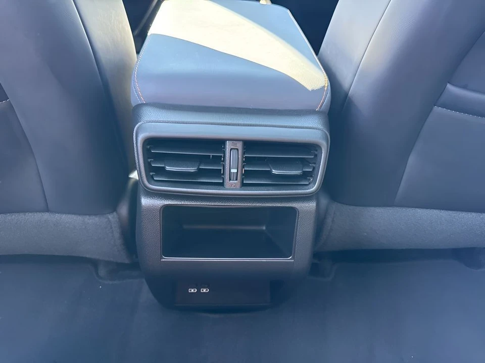 2025 Honda - Image 14 of 31