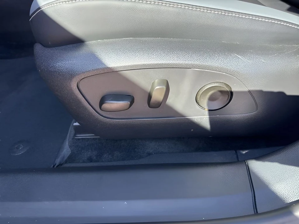 2025 Honda - Image 10 of 31