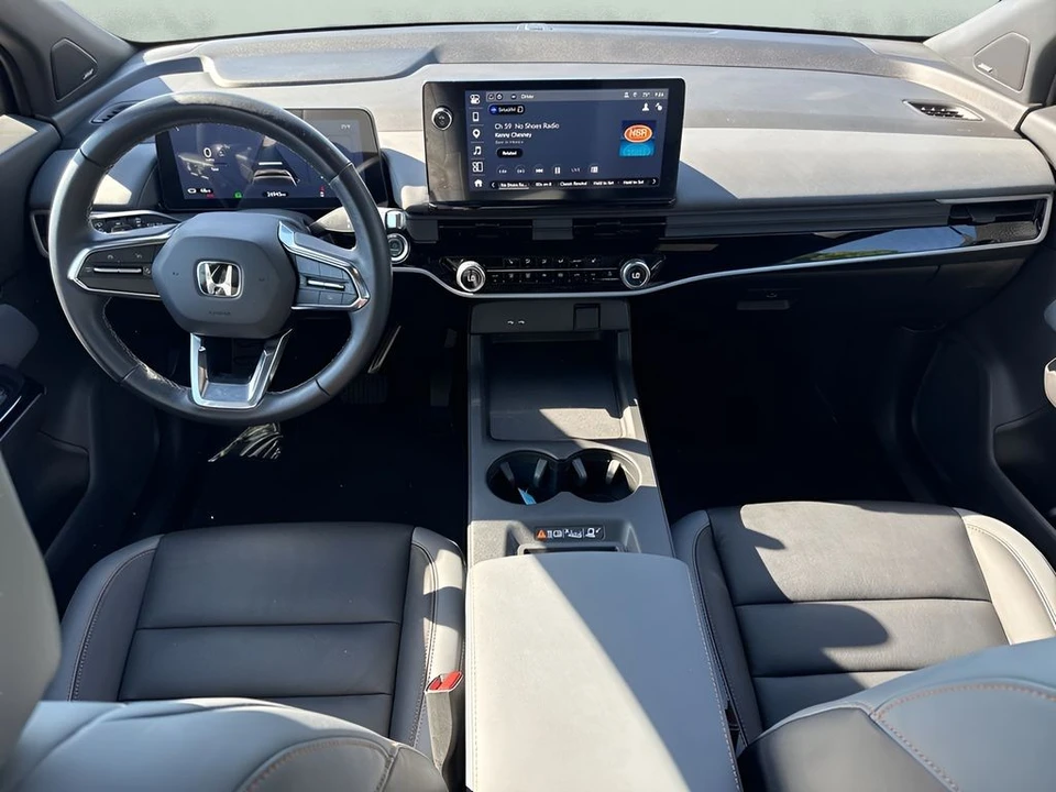 2025 Honda - Image 15 of 31