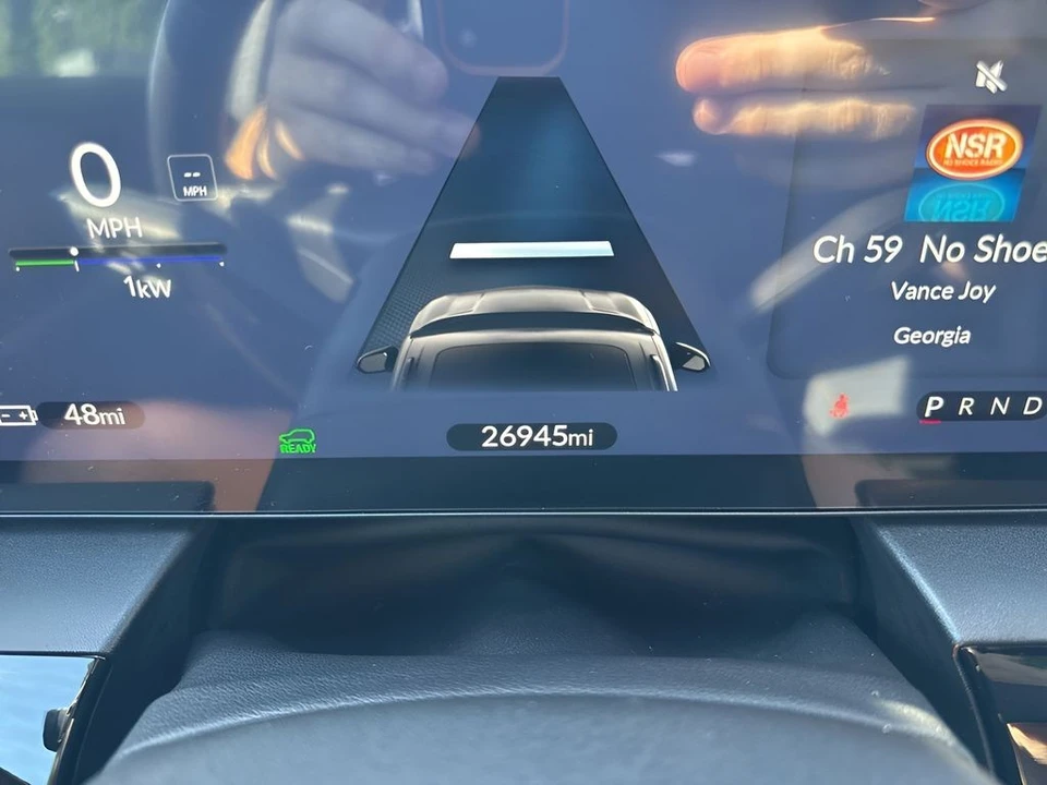 2025 Honda - Image 27 of 31