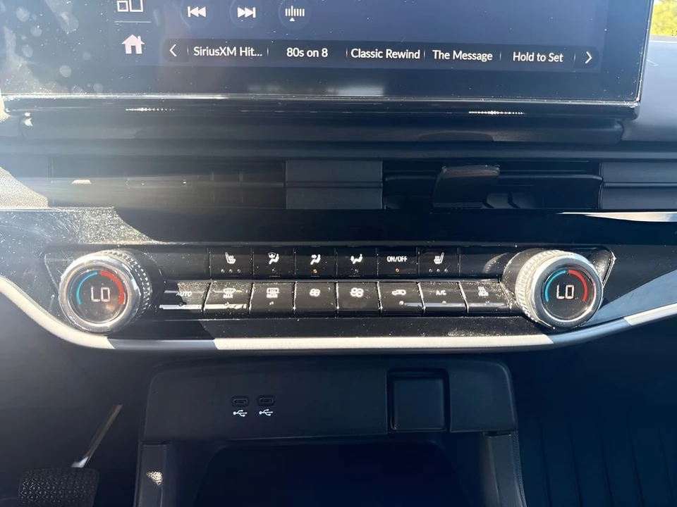 2025 Honda - Image 12 of 28